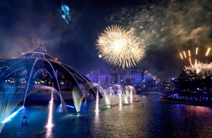 Epic Universe Nighttime Celebration "Universal Celestial Goodnight." Photo credit: Universal Orlando Resort